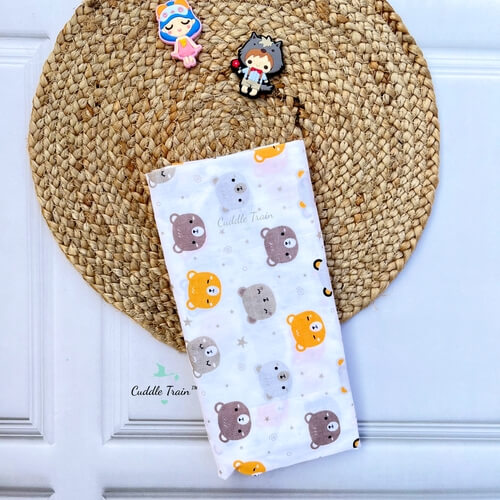 Teddy Head-Feeding Apron